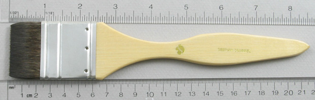 Siberian Squirrel 2504 Flat Wash # 40 Brush: Full Length Shot with Rulers