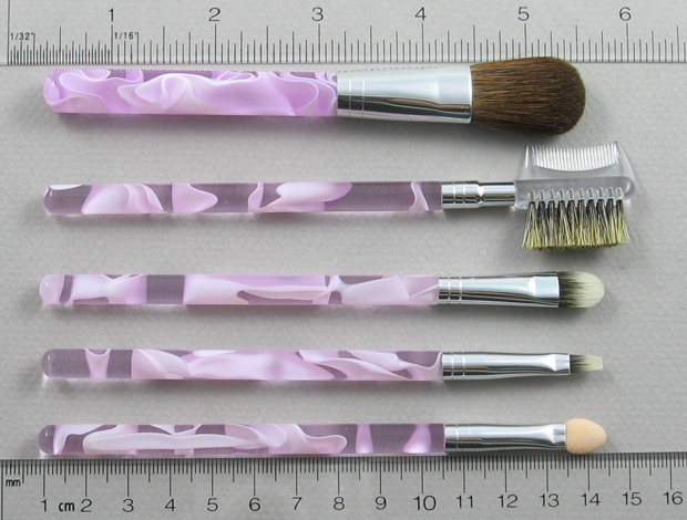 Professional Make Up Set of 5 Brushes: Full Length Shot with Rulers
